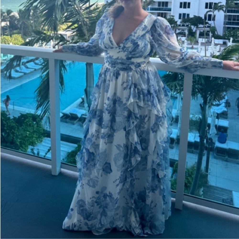 BHLDN Blue White Floral V Neck Long Sleeve Chiffon Formal Maxi Dress Gown Small
